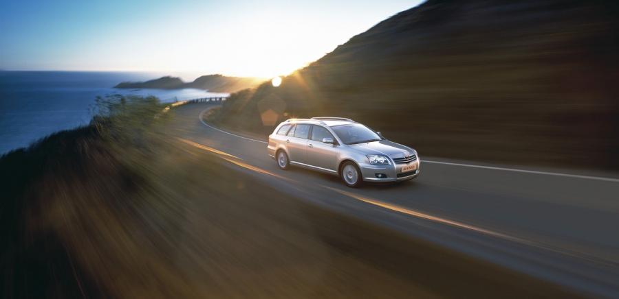  Toyota Avensis Wagon 2006 года  (фото 36 из 71)